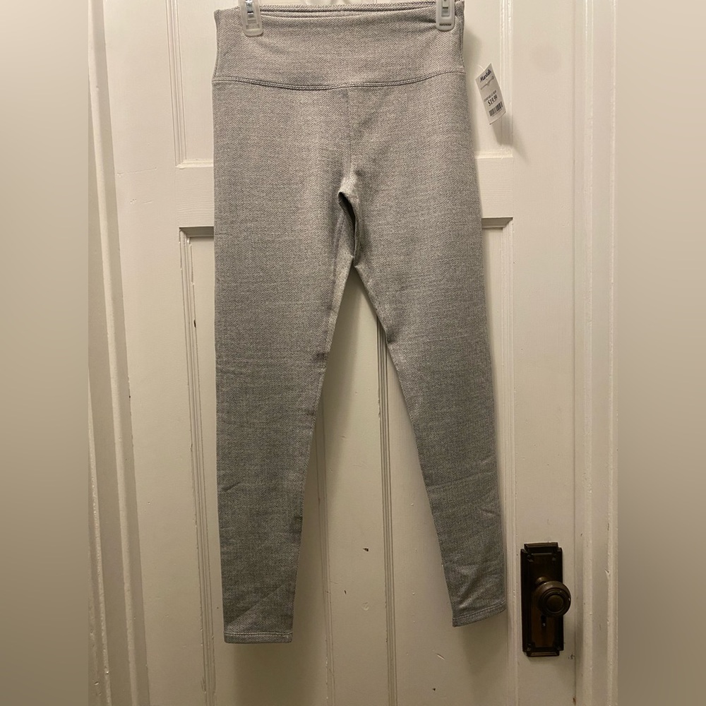 NWT-Gray herringbone leggings